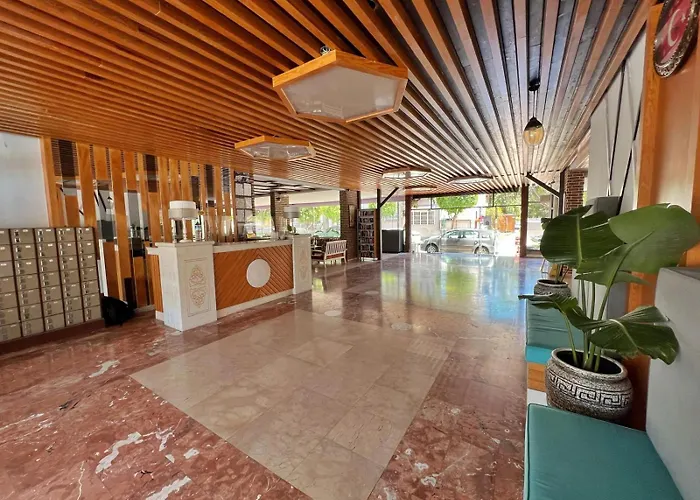 Maren מלון דירות אלאניה